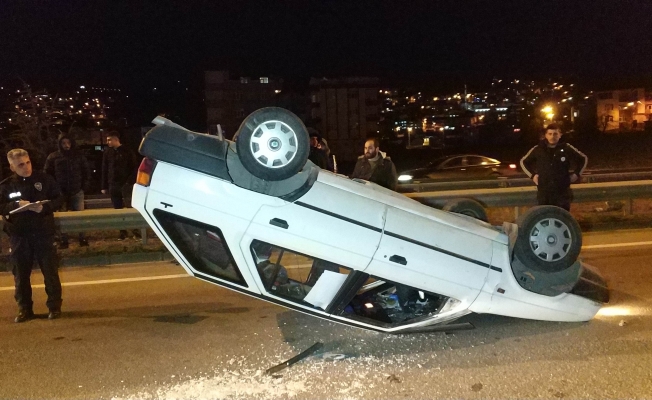 Samsun'da takla atan otomobilin sürücüsü ölümden döndü