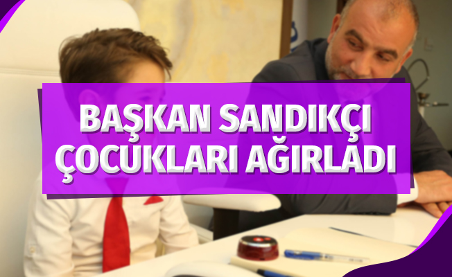 Başkan Sandıkçı çocukları ağırladı