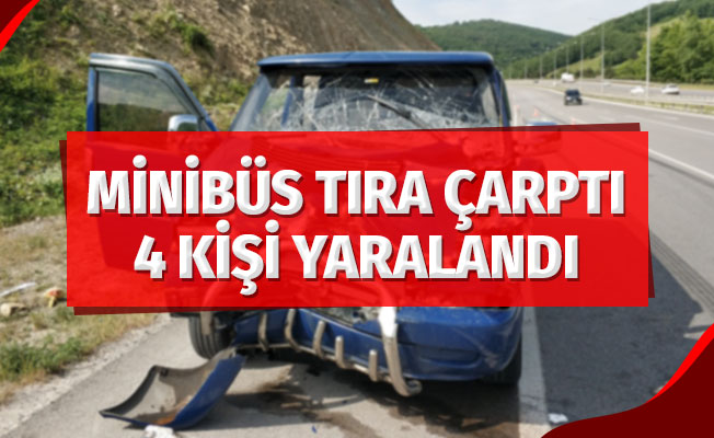 Samsun'da minibüs tıra çarptı: 4 yaralı