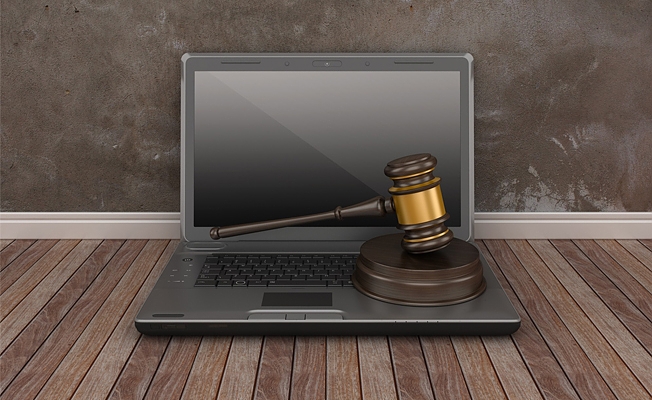 Liseliler, sanal mahkemede sosyal medya suçlarını tartışacak