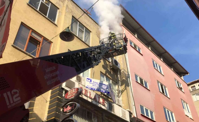 Samsun’da iş yerinin deposunda yangın