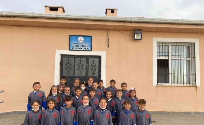 Samsunspor’dan 81 ildeki köy okullarına forma hediyesi