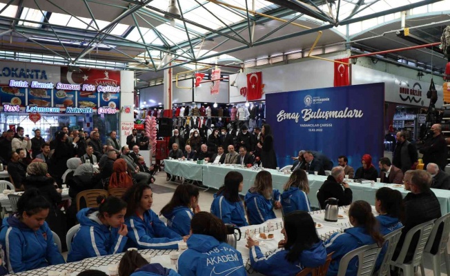 Başkan Demir: “Yabancılar Çarşısı, Millet Bahçesi statüsü kazanarak artık resmi hale geldi”