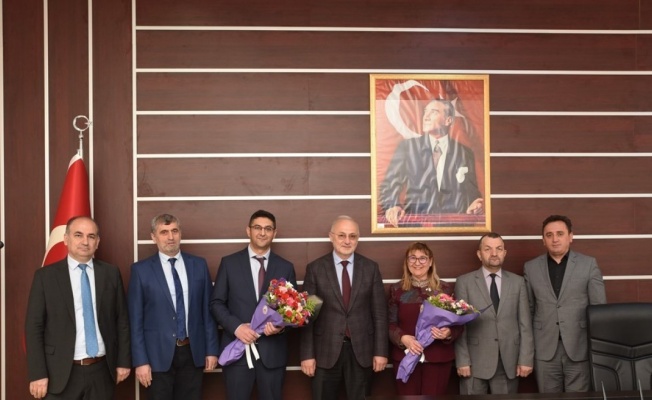 Rektör Ünal: "Yabancı Diller Yüksekokulu motor görevi üstlenmeli"