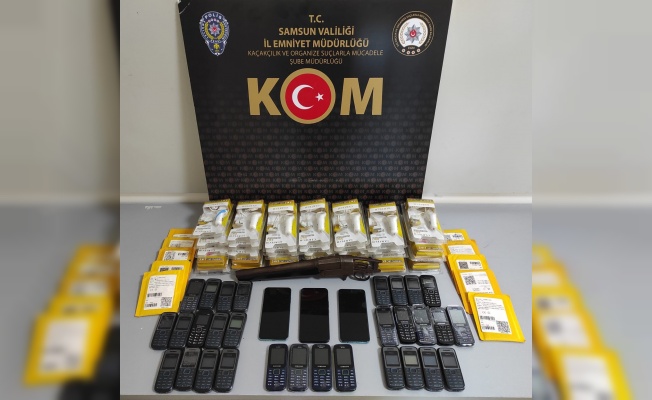 Samsun’da kaçak telefon ve aksesuarları ele geçirildi