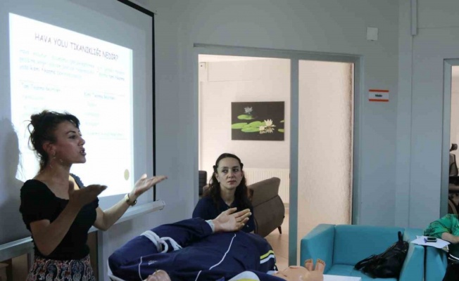 Atakum Belediyesi’nden kadınlara ilk yardım eğitimi