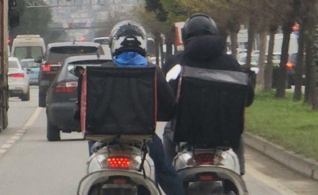 Polis ceza yazarken de ayırmadı