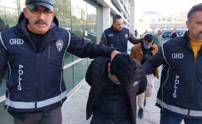 Samsun polisi, göçmen kaçakçısını Sakız Adası’na kaçarken yakaladı