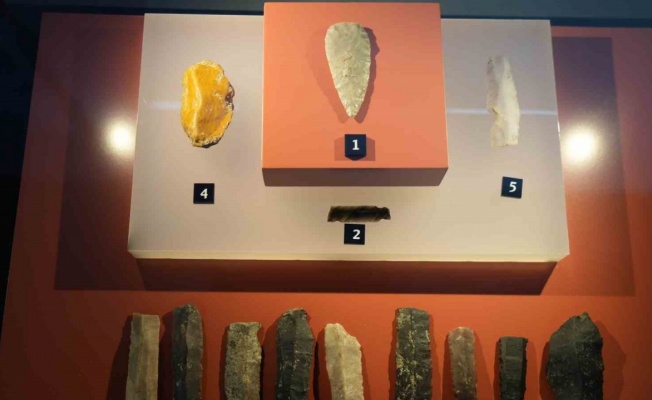 MÖ 5900’lü yıllara ait volkanik cam kaya Samsun Müzesi’nde sergileniyor