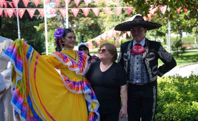 35. Uluslararası Halk Oyunları Festivali Samsun’da başladı