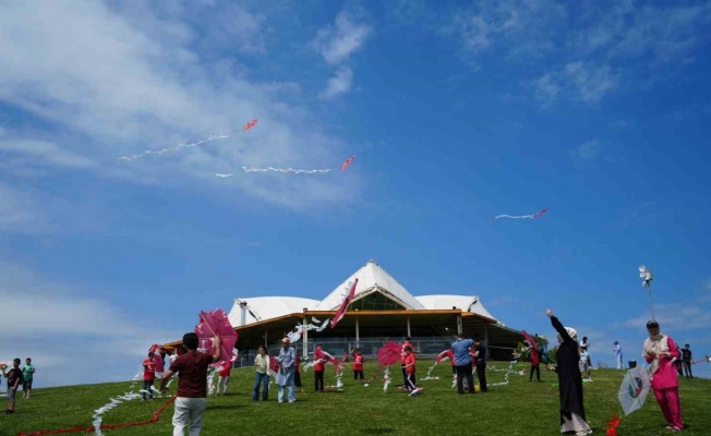 Samsun’da Filistin’e destek için gökyüzüne uçurtmalar bırakıldı