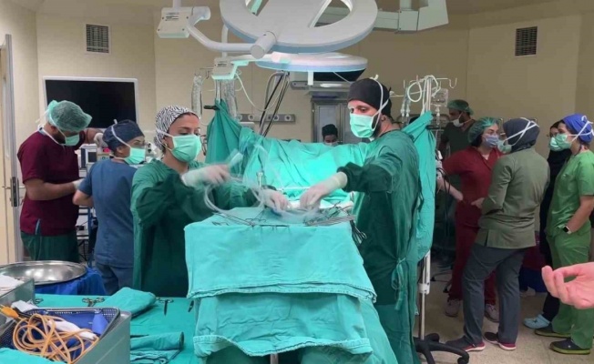 Motosiklet kazası sonrası beyin ölümü gerçekleşen genç kızın organları 3 kişiye umut oldu