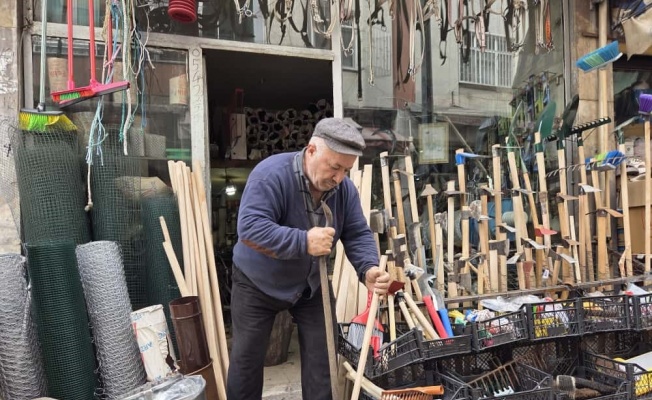 Eskiden her yıl ev ve arsa aldıran meslekte şu anda çırak yetişmiyor