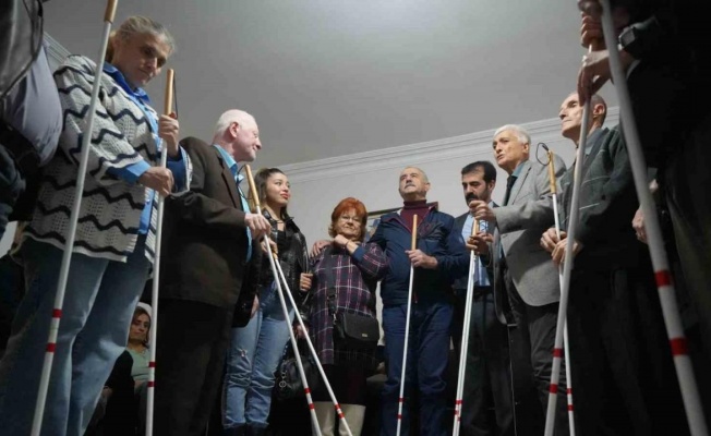 Samsun’da görme engellilere beyaz baston desteği