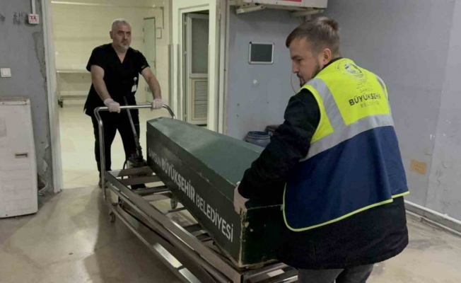 Evinde silahla vurulmuş halde bulunan yaşlı adam hayatını kaybetti