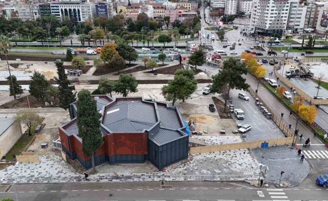İstiklal Meydanı ve Kurtuluş Yolu’ndaki çalışmalar devam ediyor