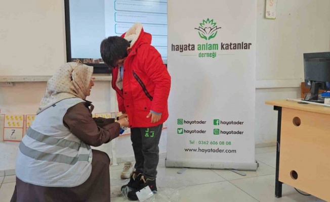 Kırsalda okuyan minik yüreklere kış desteği