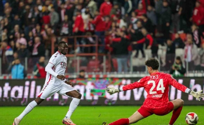 Ziraat Türkiye Kupası: Samsunspor: 2 - Eyüpspor: 0 (İlk yarı)