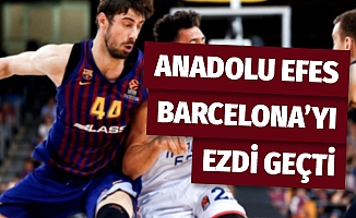 Anadolu Efes, Barcelona'yı deplasmanda ezdi geçti