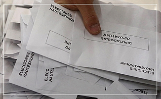 İspanya'da en fazla oyu Sosyalist Parti aldı