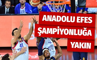 Anadolu Efes şampiyonluğa yakın
