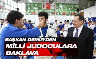 Başkan Demir’den milli judoculara baklava