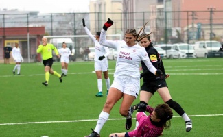 Turkcell Kadın Futbol Süper Ligi: YABPA: 0 - Galatasaray: 6
