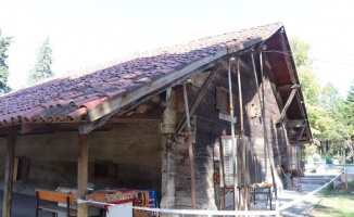 Çökme tehlikesi bulunan 850 yıllık ahşap cami restore edilecek