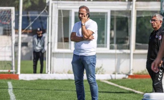 Samsunspor Futbol Direktörü Fuat Çapa, ilk kez antrenmana katıldı