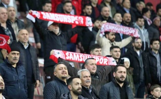 İki dönem transfer yasağı alan Samsunspor, bilet fiyatlarını yarıya indirdi