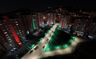 Canik Belediyesi sokaklarda aydınlatma çalışmalarına devam ediyor