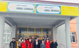 Türk Kızılay Vezirköprü’de 88 öğrenciyi giydirdi