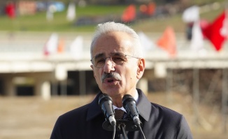 Bakan Uraloğlu: "Hızlı tren projesi tamamlandığında Ankara-Samsun arası 2,5 saate düşecek"